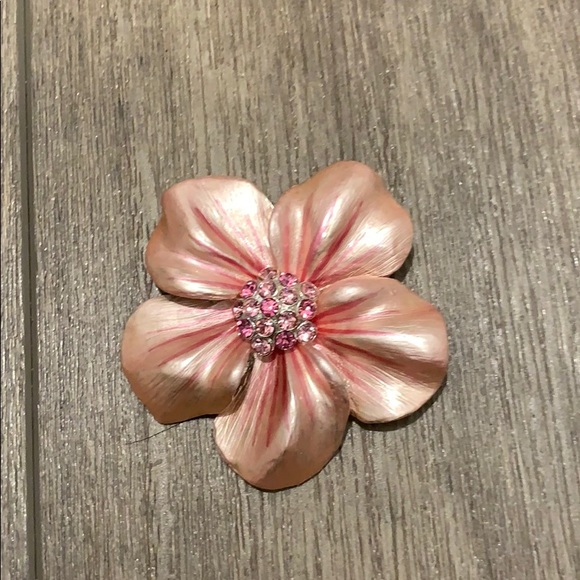 Jewelry - Pin
